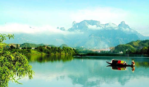 Photoshop合成絢麗的山水瀑布動(dòng)畫(huà)效果