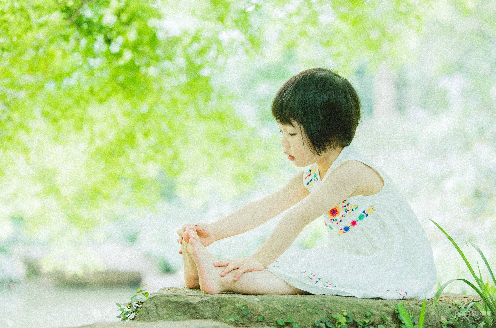 Photoshop結(jié)合LR調(diào)出小清新兒童外景照片